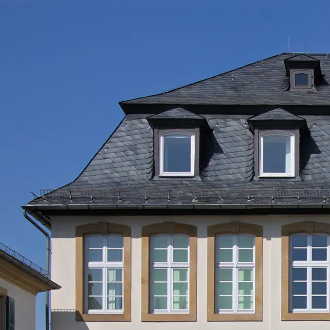 マンサード屋根